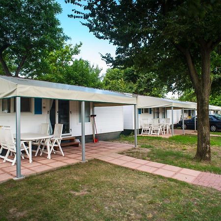 קוואלינו-טראפורטי Villa Al Mare Camping - 4 Stelle מראה חיצוני תמונה